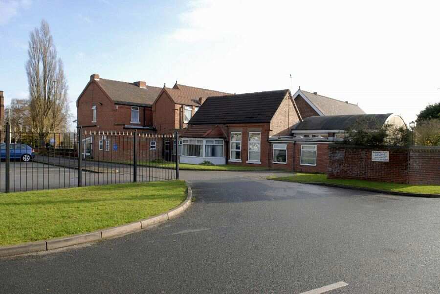 Rutland Manor Nursing Home Care Home Ilkeston, DE7 8TA