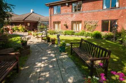 Abbey Park Care Home Coventry  - 5