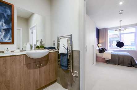 14 Addlestone image 4