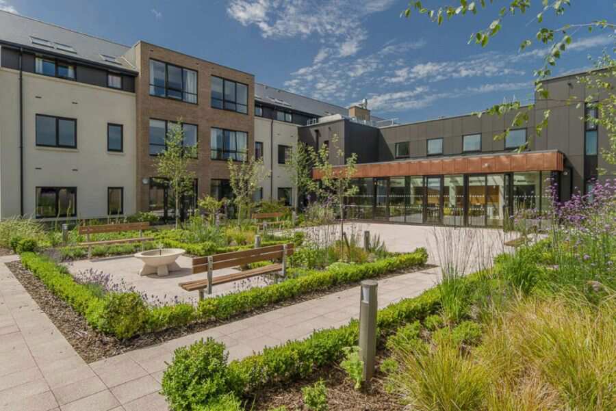 Tŷ Heulog Independent Living Retirement Living Rhondda Cynon Taf, CF72 8FH