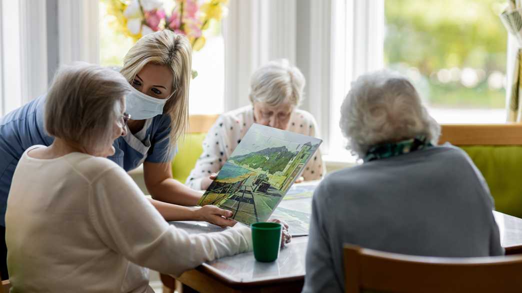 Oaklands Rest Home Care Home Southampton activities-carousel - 4