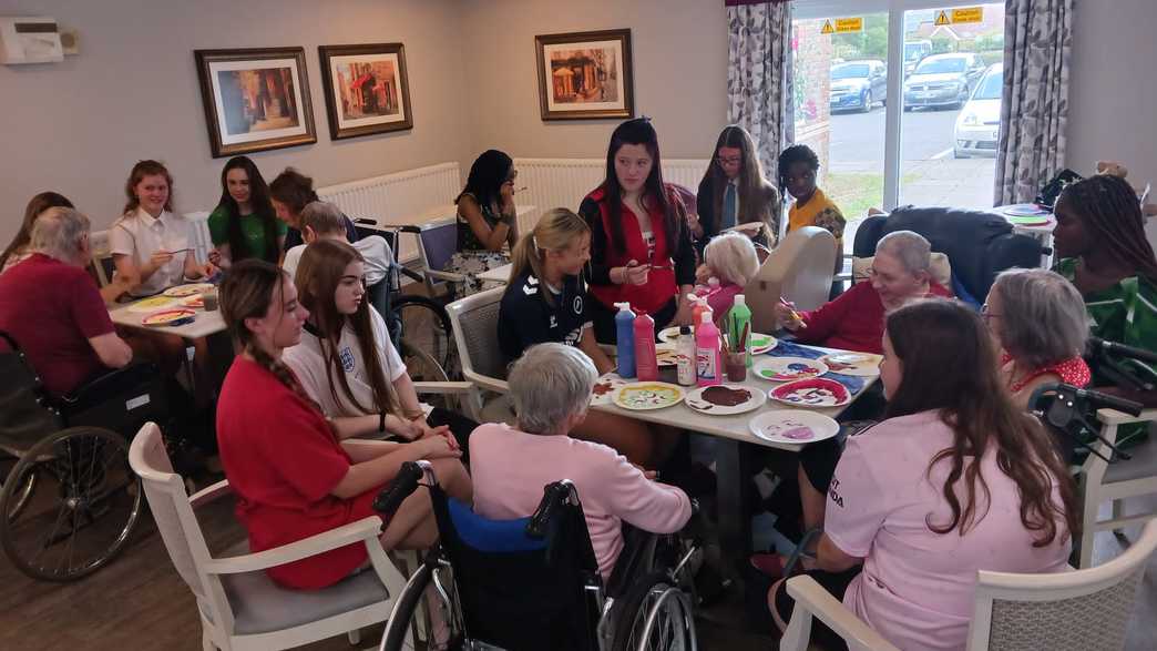 Wombwell Hall Care Home Gravesend activities-carousel - 7