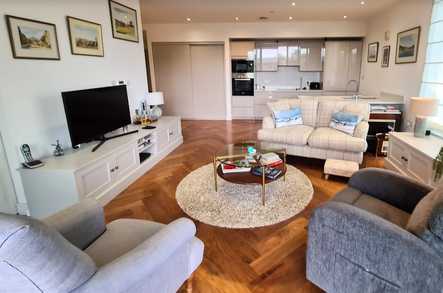 Apartment 34 image 1