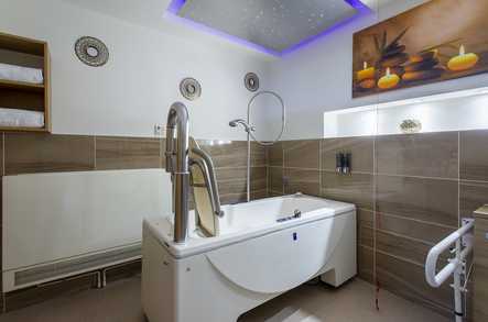 Honey Lane Care Home Care Home Waltham Abbey  - 4