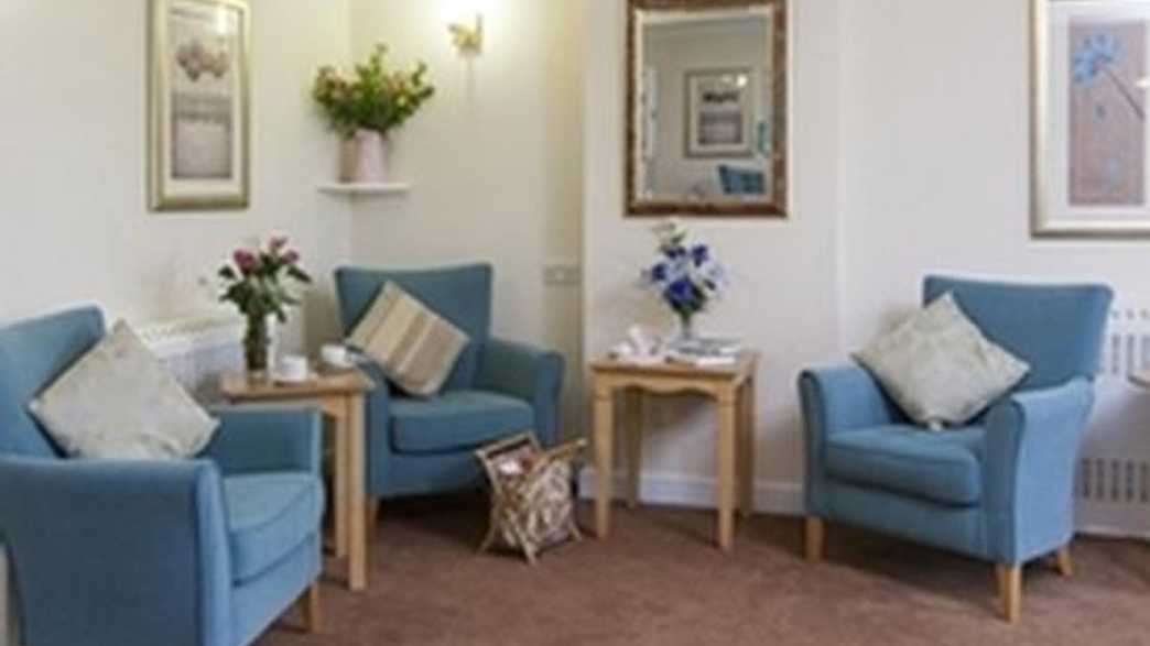 The Triangle Care Home Oxon buildings-carousel - 2