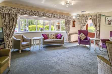 Willow Bank House Residential Home Care Home Pershore  - 5