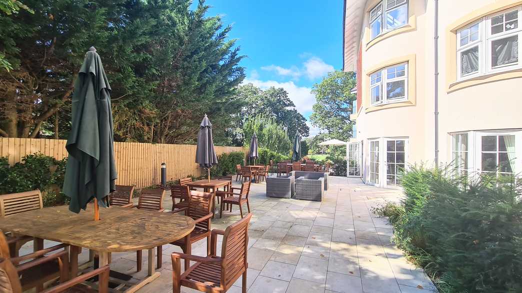 Sandbanks Road Retirement Living Poole lifestyle-carousel - 3