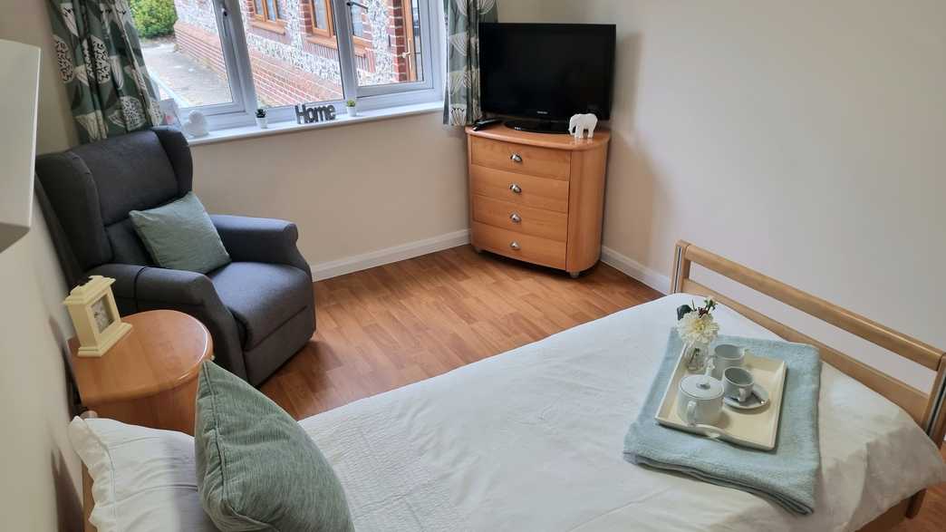 Prinsted Care Home Care Home Near Emsworth buildings-carousel - 8