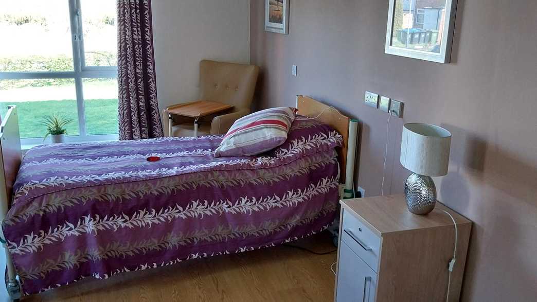 Braywood Gardens Care Home Nottingham accommodation-carousel - 2
