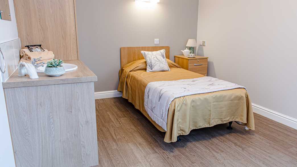 Silverwood (Nottingham) Care Home Nottingham accommodation-carousel - 5