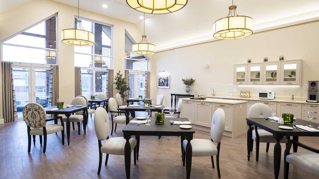 Abbots Wood Manor Care Home Hailsham buildings-carousel - 4