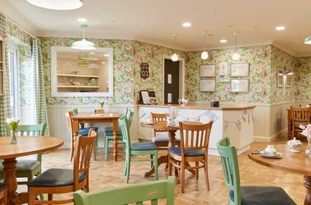 Old Sarum Manor Care Home Care Home Salisbury  - 1