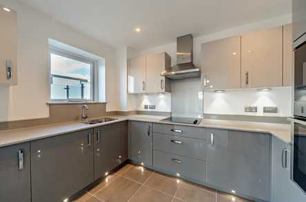Augustus House Retirement Living Virginia Water  - 3