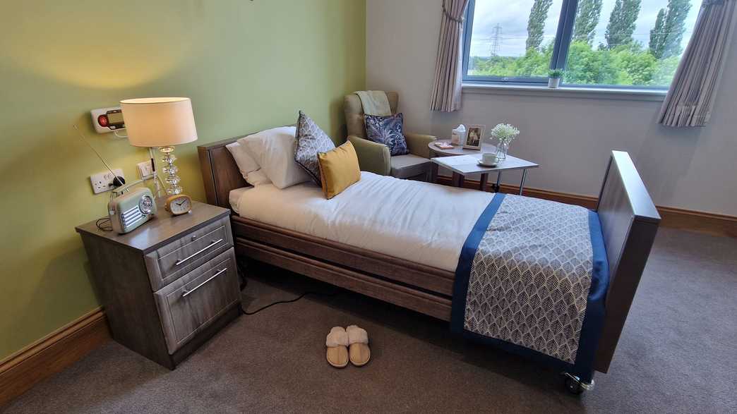 Valerian Court Care Home Didcot accommodation-carousel - 16