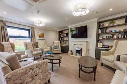 Flowers Manor Care Home Care Home Chippenham  - 2