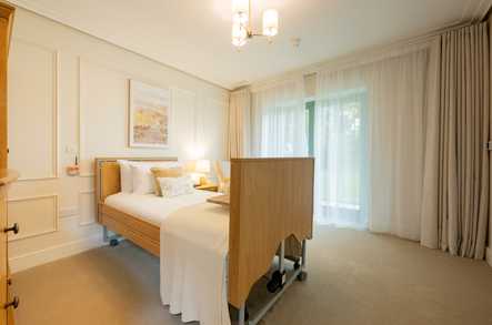 Bartlett's Residential Home Care Home Aylesbury  - 2