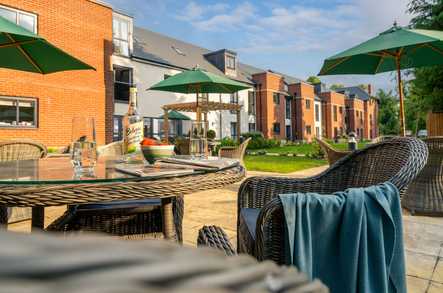 Queens View Retirement Living Bramhall  - 5