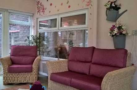 Holme Lea Care Home Stalybridge  - 4