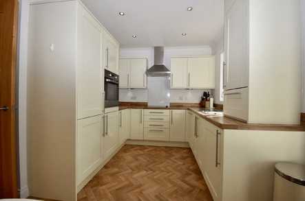 B39 Mickle Hill image 2