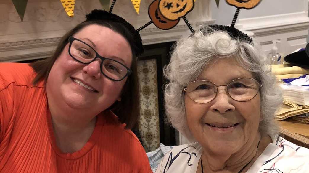Ashview Nursing Home Care Home Ware activities-carousel - 8