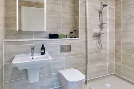 Riverside Gardens - Apartment 53 - 3 Bed image 5