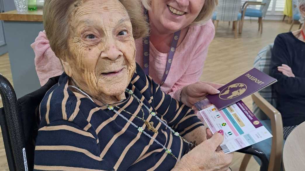 Lynwood Care Centre Care Home Ascot activities-carousel - 19