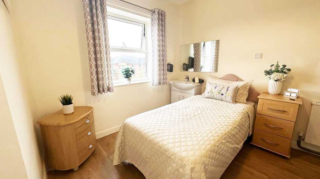 Dovehaven Residential Home Care Home Southport accommodation-carousel - 2