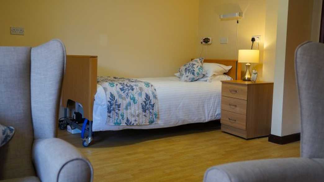 Caton House Residential and Nursing Home Care Home Milton Keynes accommodation-carousel - 1