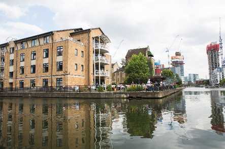 Bridgeside Lodge Care Centre Care Home London  - 1