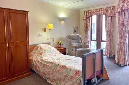 Garden House Care Home Bristol  - 5