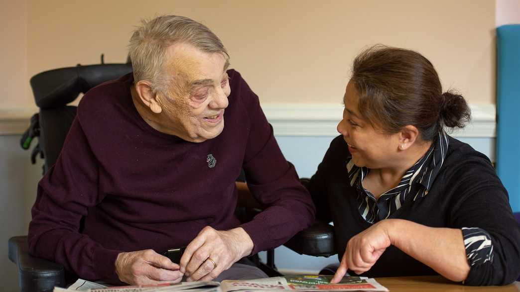 Coxwell Hall Care Home Faringdon activities-carousel - 4