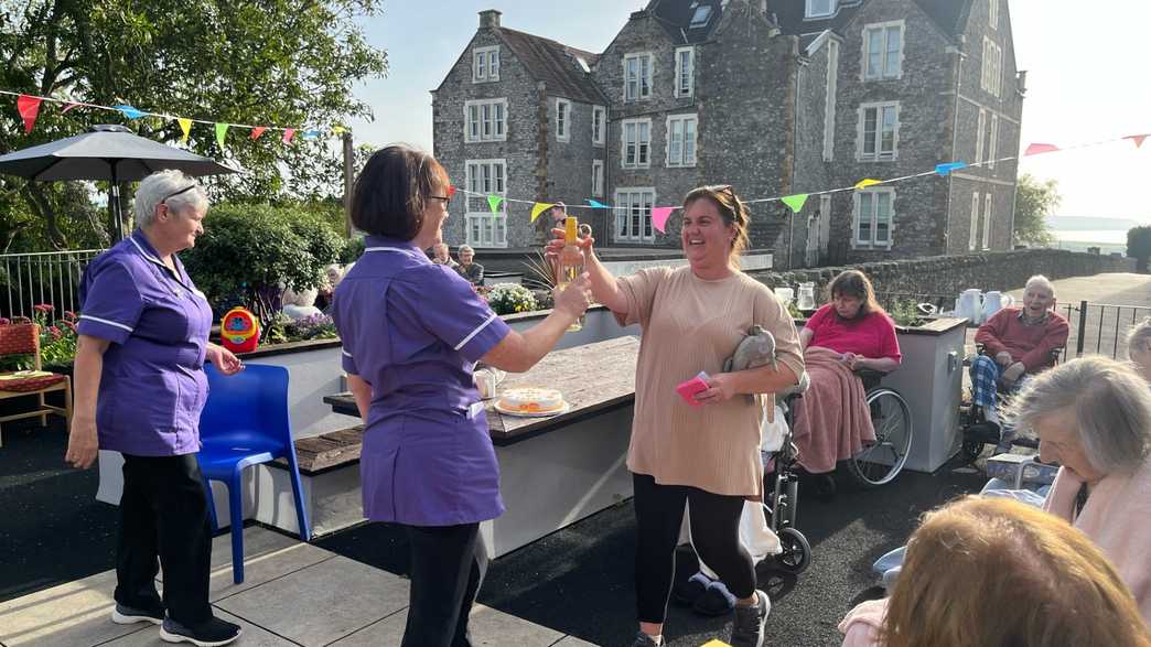 Clevedon Court Nursing Home Care Home Clevedon activities-carousel - 9