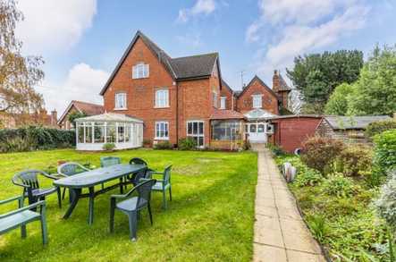 Glebe House Care Home Care Home Staines-upon-thames  - 2