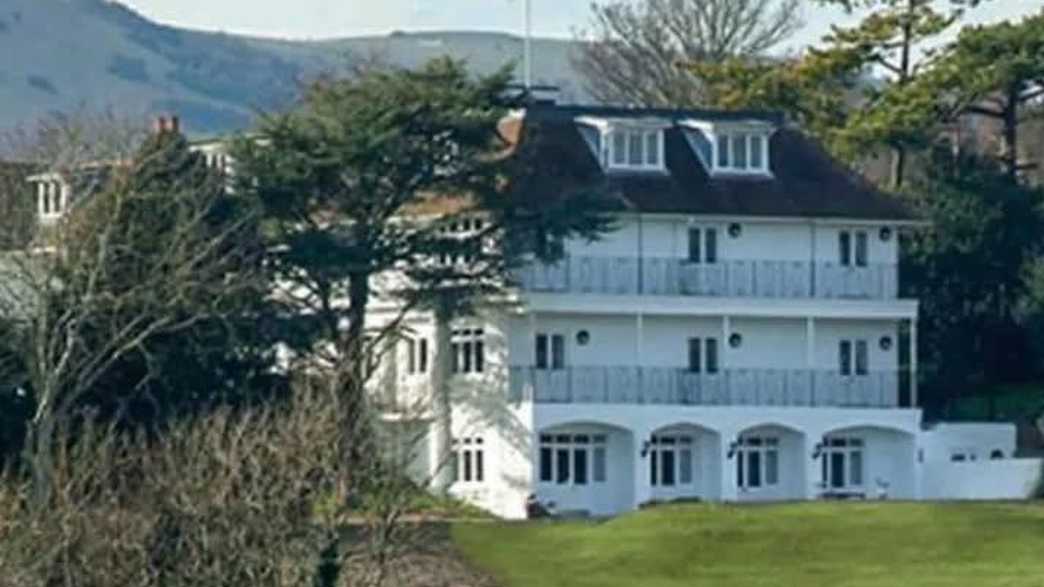 Alfriston Court Care Home Care Home Polegate buildings-carousel - 1