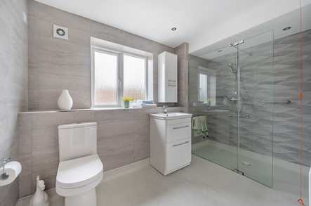 Deerhurst Court image 4