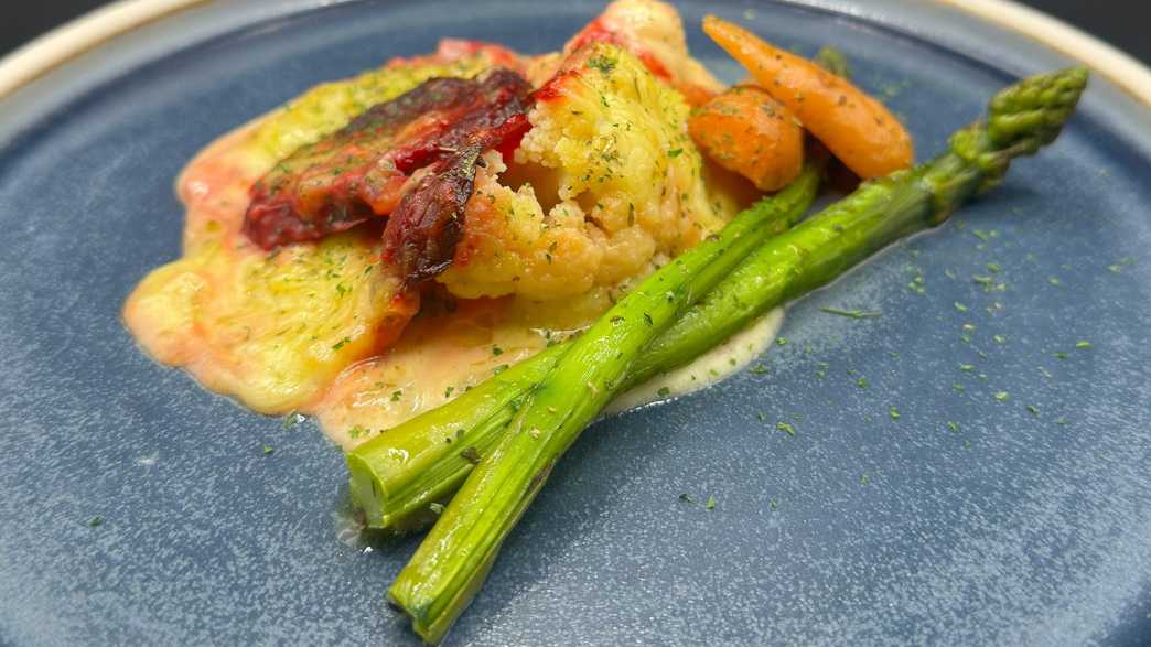 TLC Candlewood House Care Home Care Home London meals-carousel - 2