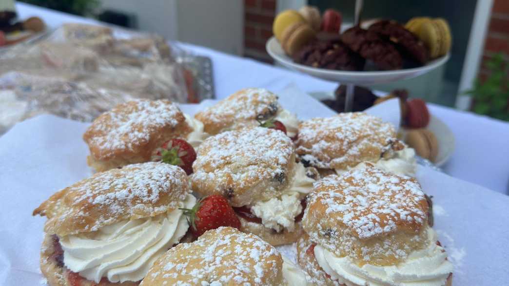 TLC Candlewood House Care Home Care Home London meals-carousel - 3