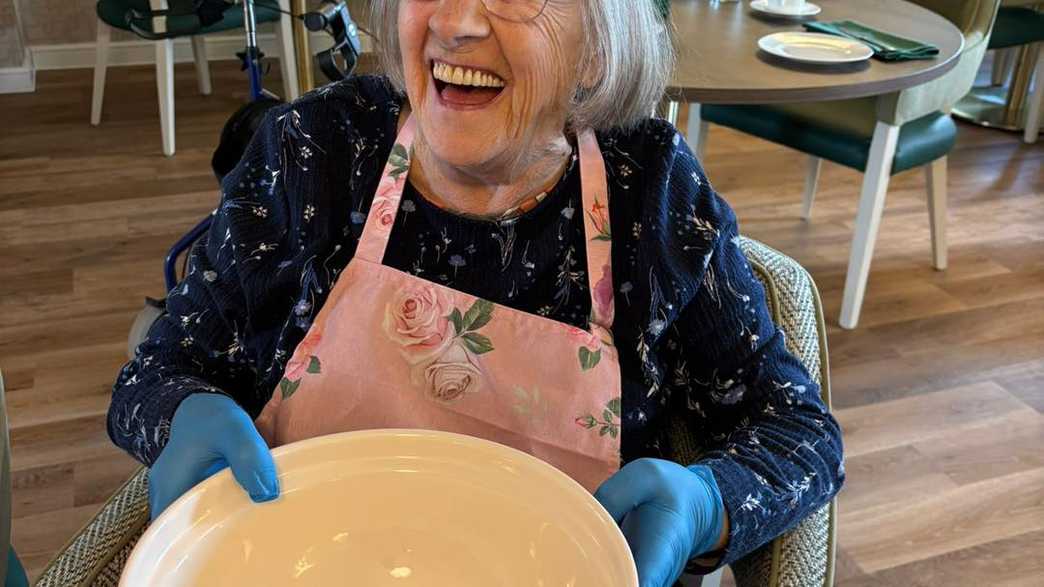 Willowbrook View Care Home Swindon activities-carousel - 8