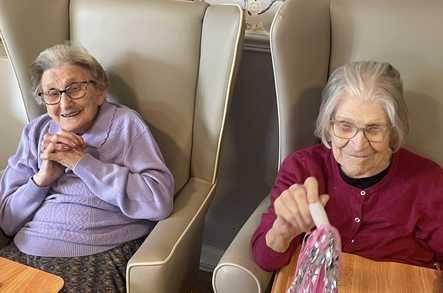 Blaenos House Nursing Home Care Home Llandovery  - 2