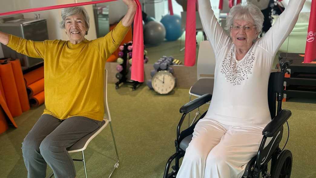 Haddenham Park Care Home Aylesbury activities-carousel - 7