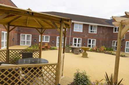 Dearbourne Manor Care Home Bristol  - 1