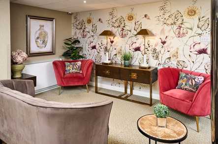Autumn House Nursing Home Care Home Stone  - 5