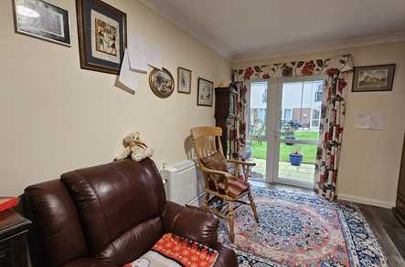 Pine Lodge Care Home Care Home Sittingbourne  - 4