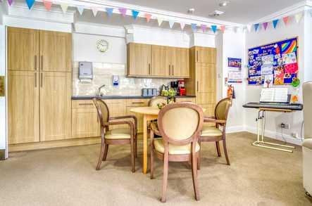 Pendean House Care Home Care Home Midhurst  - 5