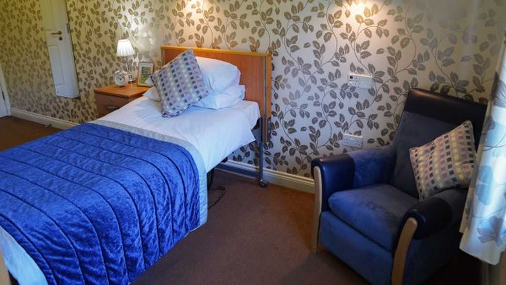 Yarnton Residential and Nursing Home Care Home Kidlington accommodation-carousel - 1