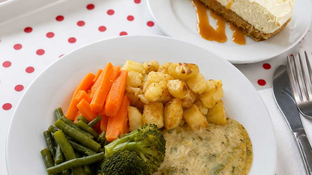 Ashfield Care Home Exmouth meals-carousel - 3