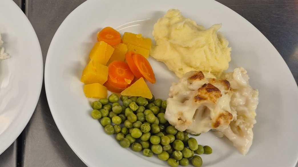 Catherine House Care Home Care Home Frome meals-carousel - 5