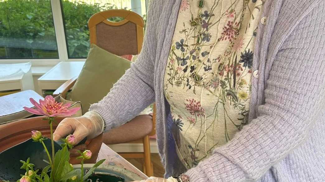 High Broom Care Home Care Home Crowborough activities-carousel - 6