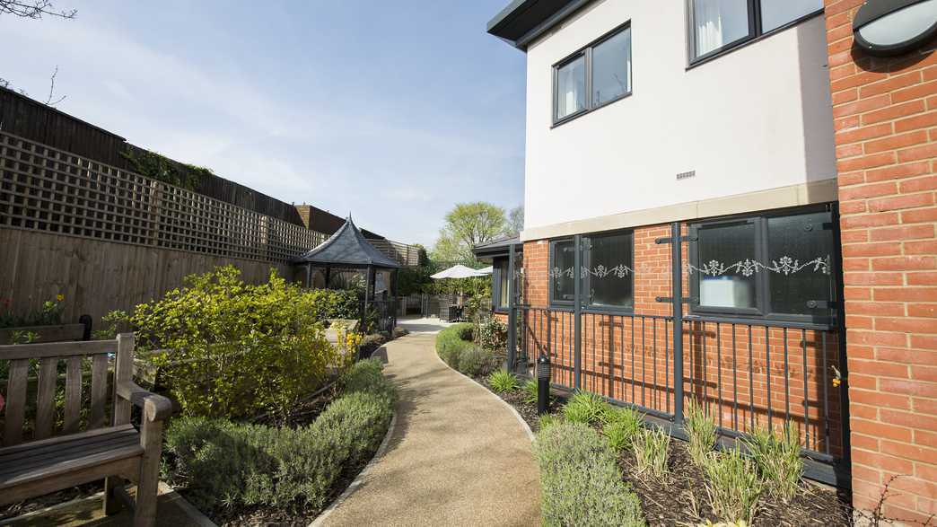 TLC Karuna Manor Care Home Care Home Harrow buildings-carousel - 6