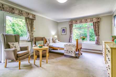 Pendean House Care Home Care Home Midhurst  - 5